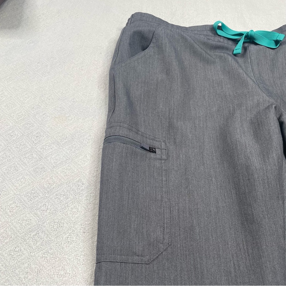 Figs Gray Cargo Pants Teal Drawstring
Size Small ~‎ Healthcare ~Medical Staff - Picture 12 of 12